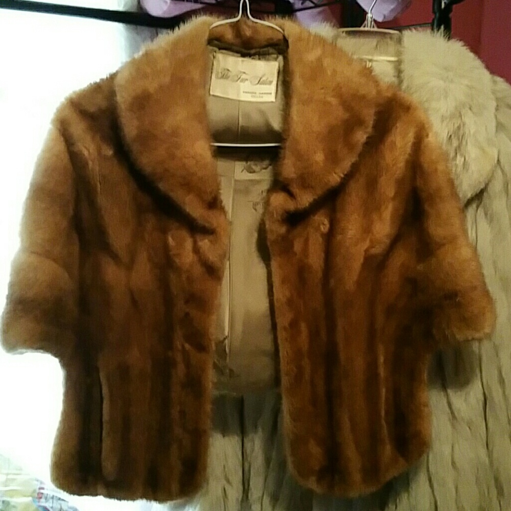 Stunning Vintage Sanger Harris Mink Cape